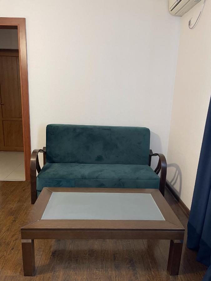 Aristocrat Hotell Tbilisi Eksteriør bilde